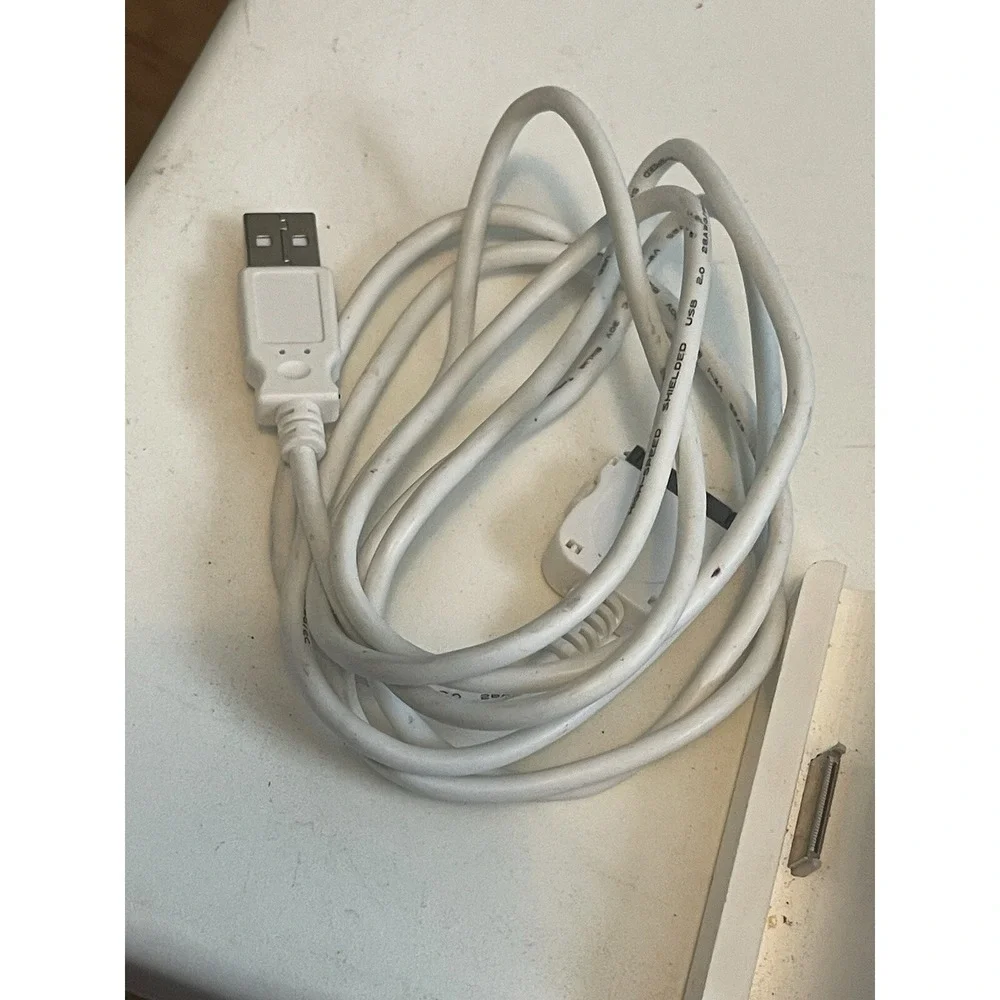 Apple White Docking Station Model A1381 For Apple I Pad 1/2/3 With USB Cable